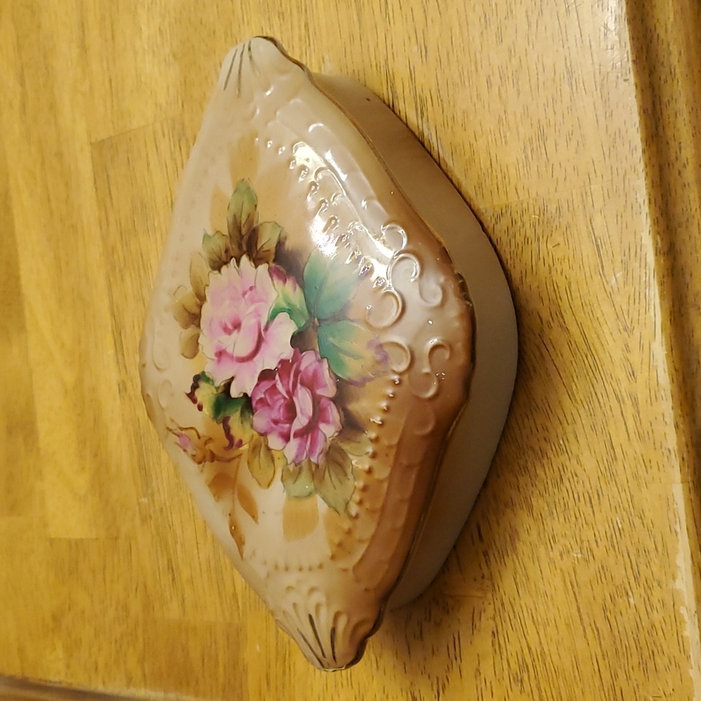 Vintage Lipper & Mann porcelain trinket dish